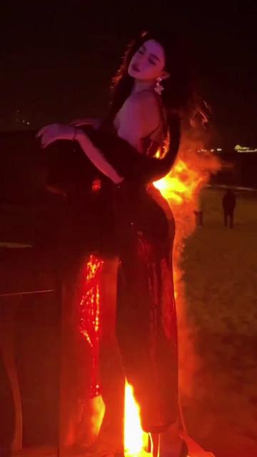 颜值爆表港风白皙居家韩模壁纸我自风情万种与世无争第12张