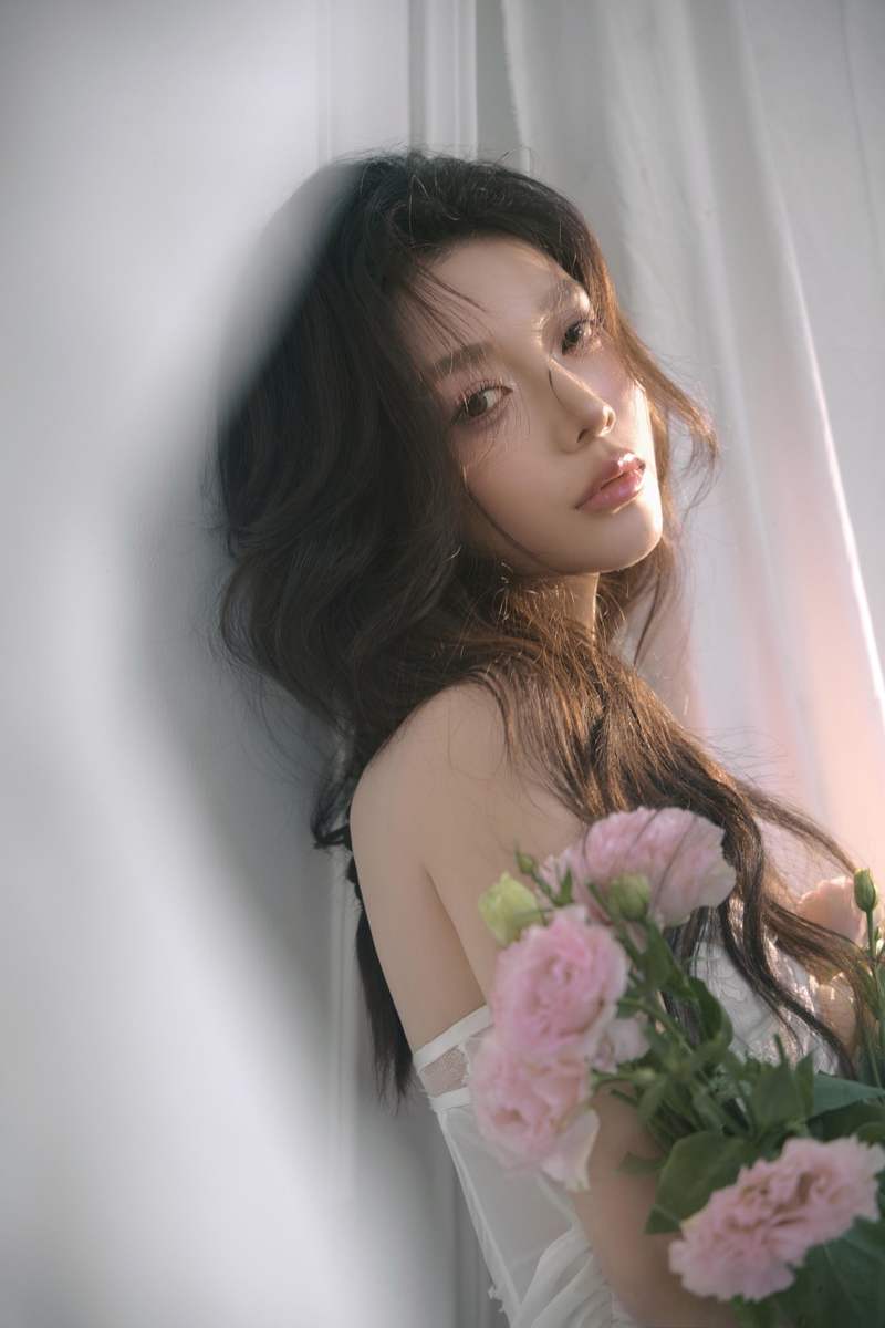 lo娘匀称特选外拍甜心女友限定版纯欲一下。