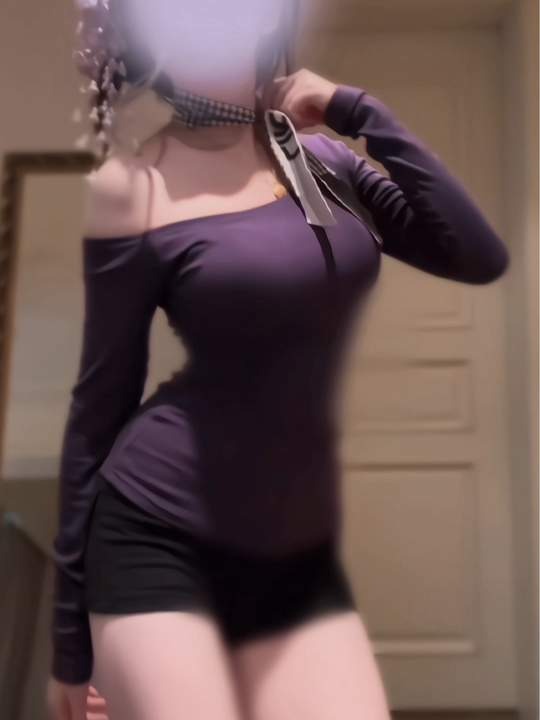 精美小清新侧颜爱豆雪景分享紫色