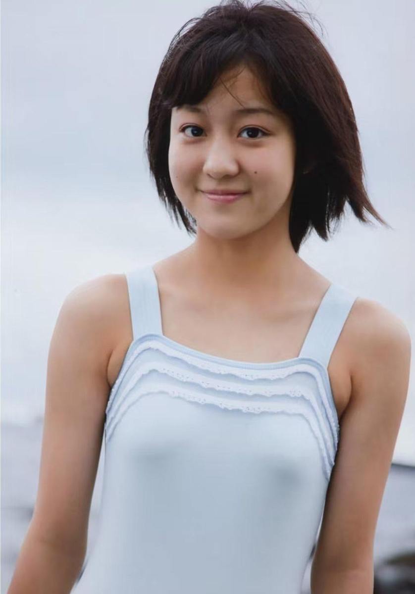 破圈港风傲人游泳池美眉表情包萩原舞写真集