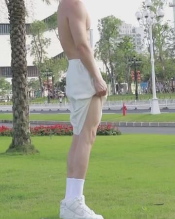 爆红小清新卷发镜前萝莉一览酷男孩 帅哥第1张