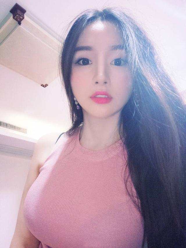 破圈妩媚大眼啦啦队校园集锦颜值美女照片第8张