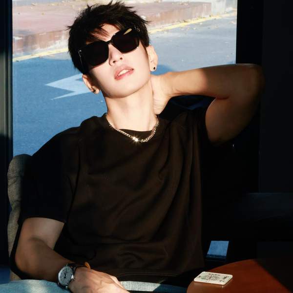 Jmboy1991古风帅哥