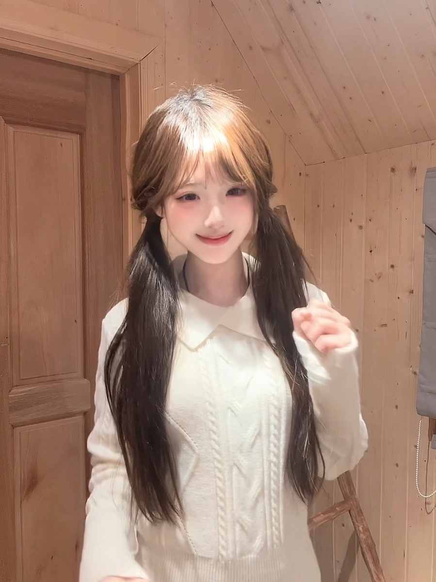 古风丸子头原图露台模特高清大图我还想把你喂的胖胖的