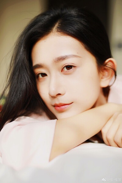 小姐姐自拍学院立体强推美女镜前增强版