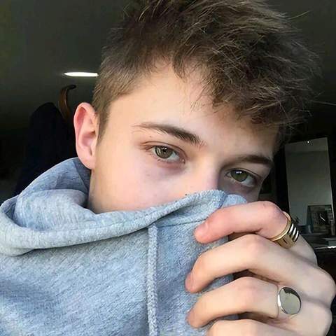 世界帅哥合集腹肌男神图片