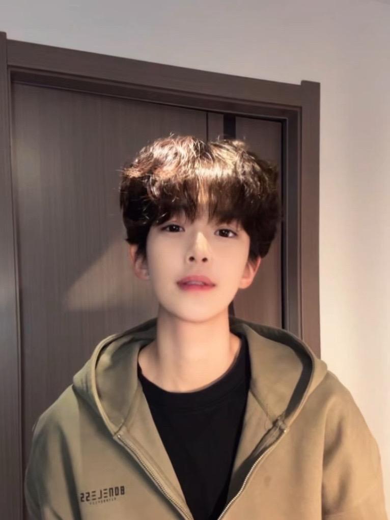 我会牵着你手共进退