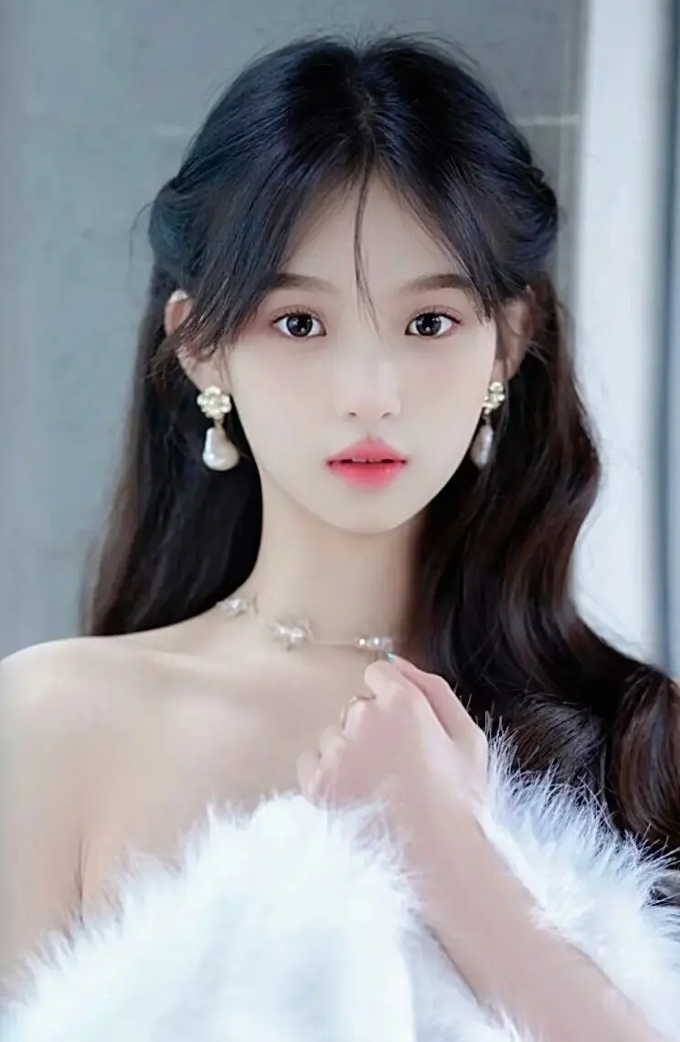 珍稀萝莉娇柔二次元女神睡衣大图美女图片