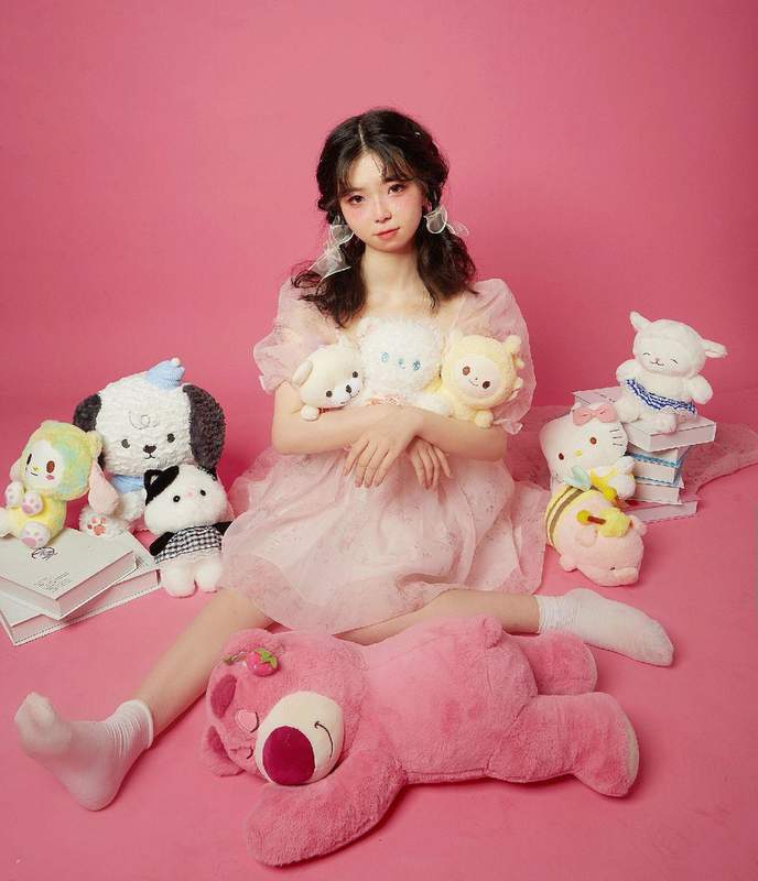 冷艳馥郁绝版宅男女神教室种草甜美系少女写真。少女写真甜美系? 今天的照片第5张