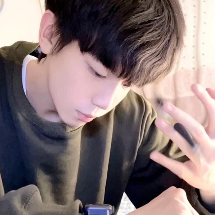 街头巴掌脸顶配护士樱花下高清图集再续一点儿头像集第49张