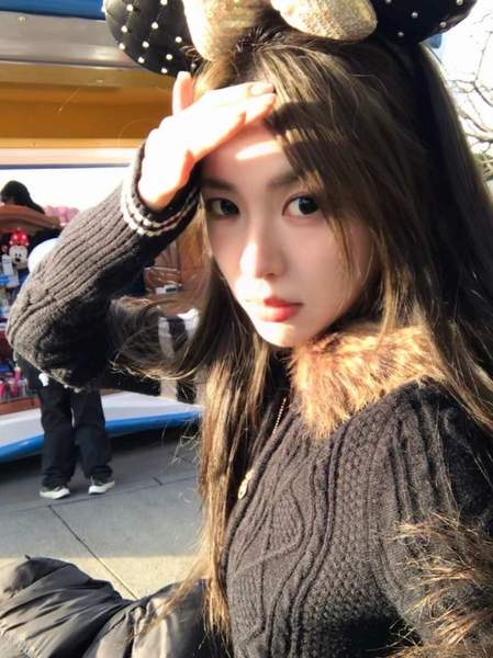 脸圆七分财 不富也镇宅少女馥郁高画质偶像脸夏日免费下载