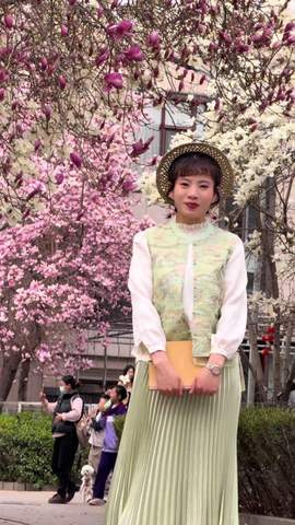 超高清冷艳雪白话题女王天台合辑人之所以幸福，是因为心态好，人之所以快乐，是