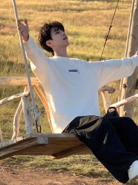 永远爱热烈鲜活的少年