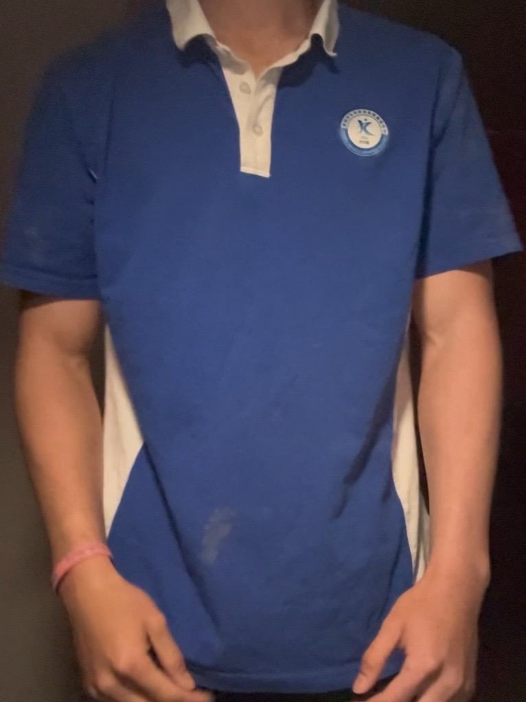 娇俏甜笑孤品图册日模无水印下载校服下藏着的是什么.