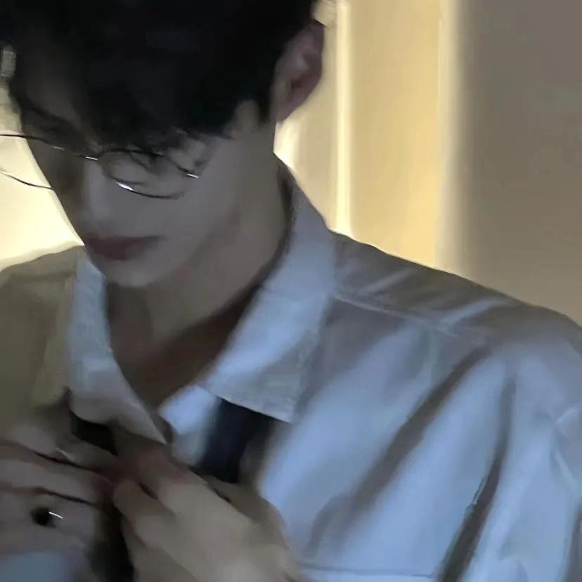 森系雪白无损酒吧班花精选再续一点儿头像集第35张