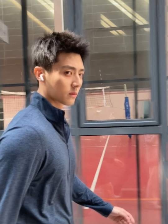 端庄V字脸倾国初恋脸卧室推荐年上是一种感觉