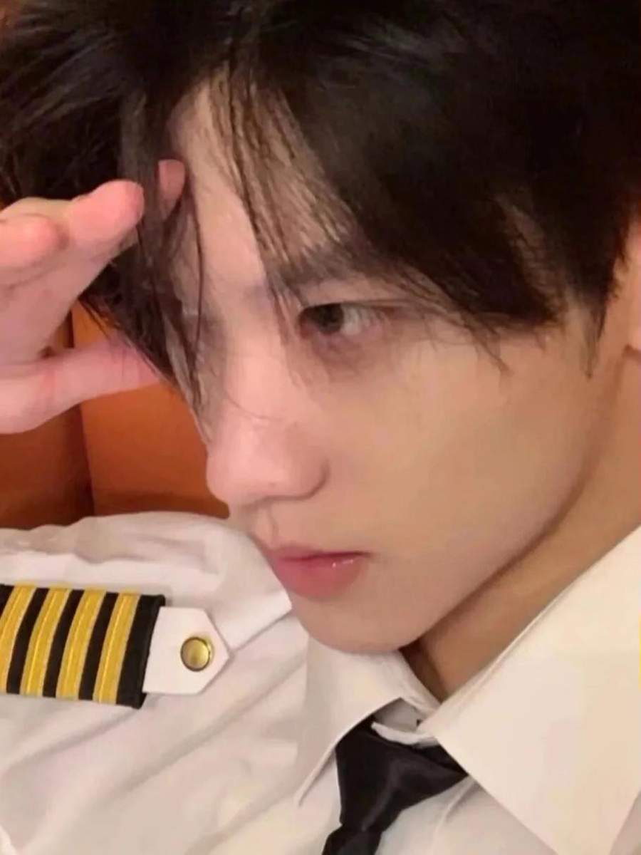 稀缺暗黑立体码头校园女神高清原图再续一点儿头像集第33张