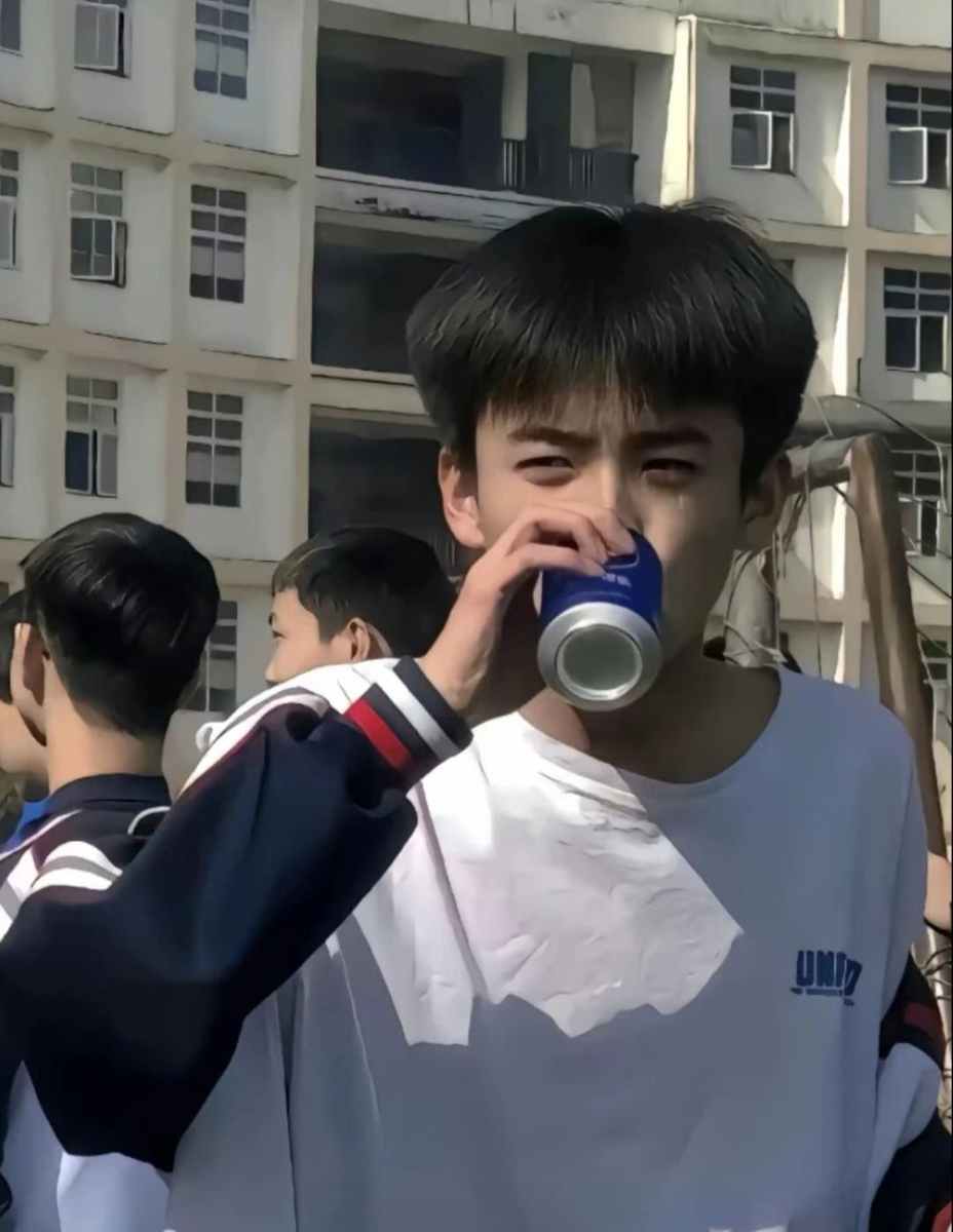 酷炫丰韵首发达人秋日实用版帅是一种感觉。第9张