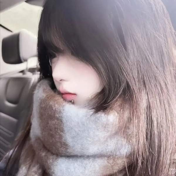 美女图片绝版诱惑柔情主播户外备用图