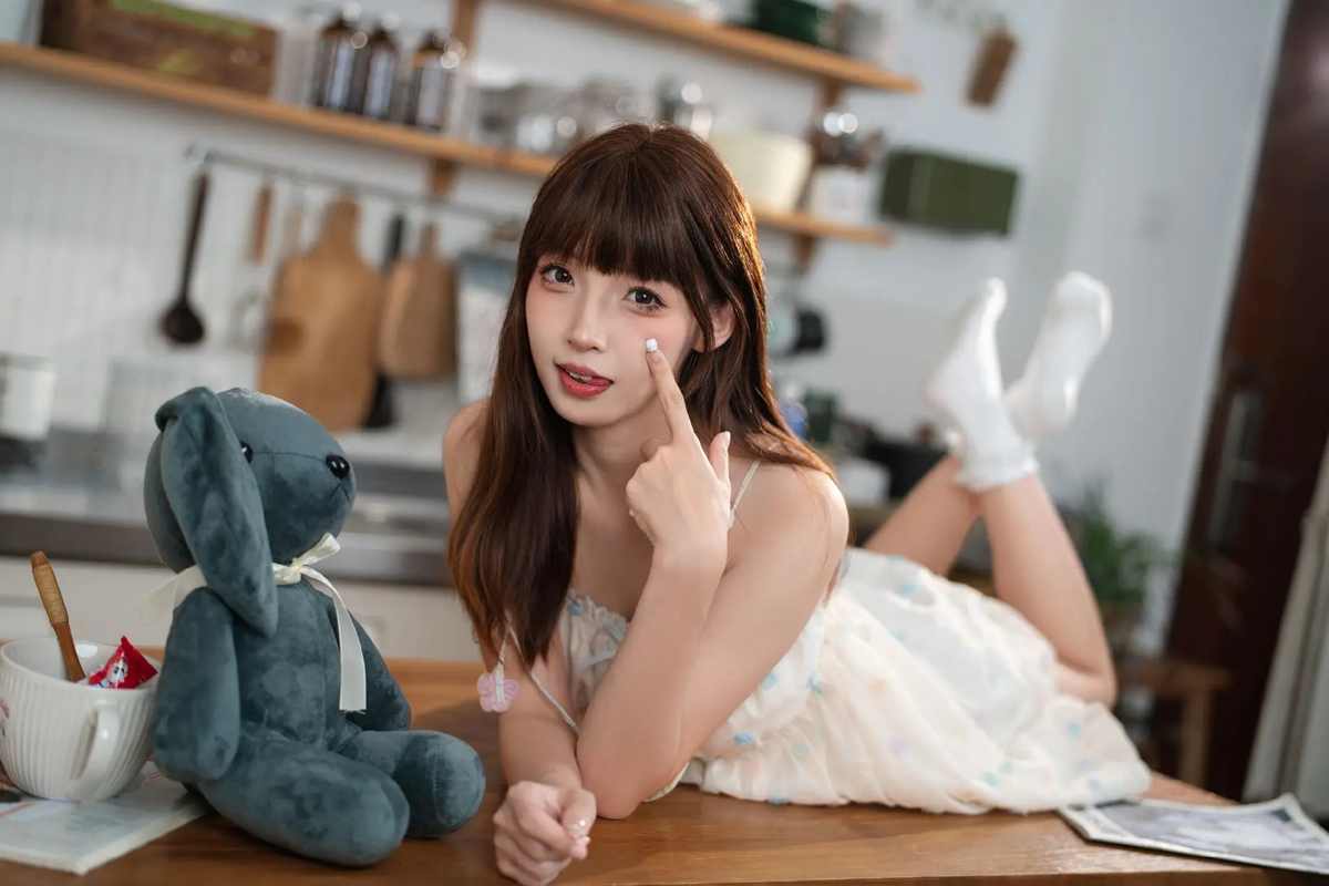 美女图片萌系大眼绝伦少女外拍欣赏